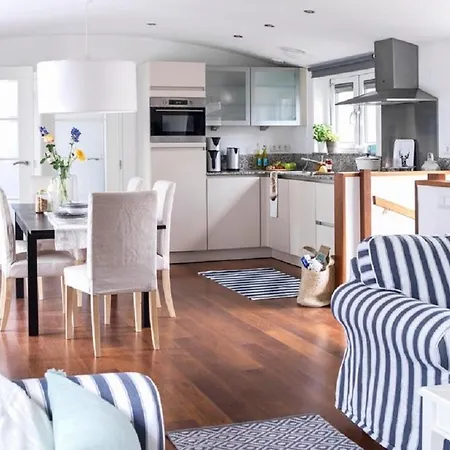 Watervilla Loosdrecht